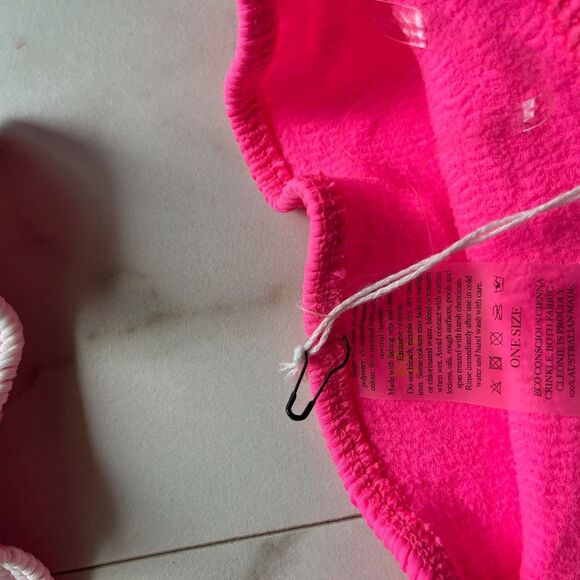 NWT Free People Cleonie Swell Maillot Monokini Swimsuit in Sherbet Musk One Size - Picture 5 of 9